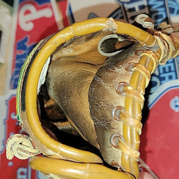 Vtg Ted Williams glove - Picture 8 of 10